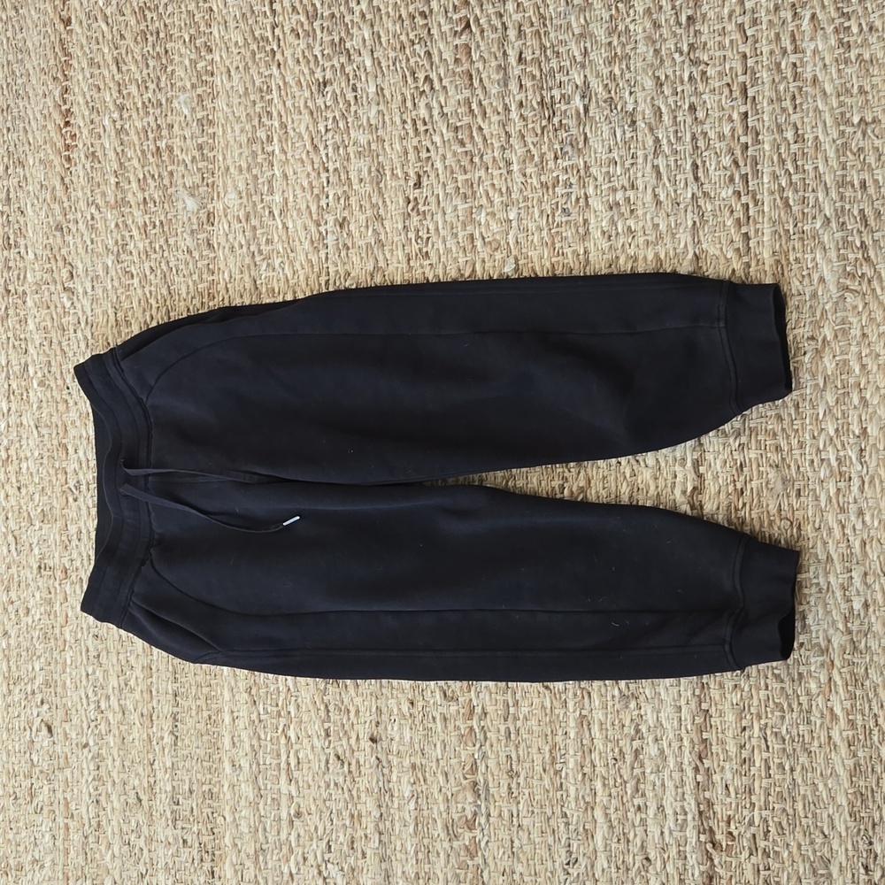 Lululemon joggers